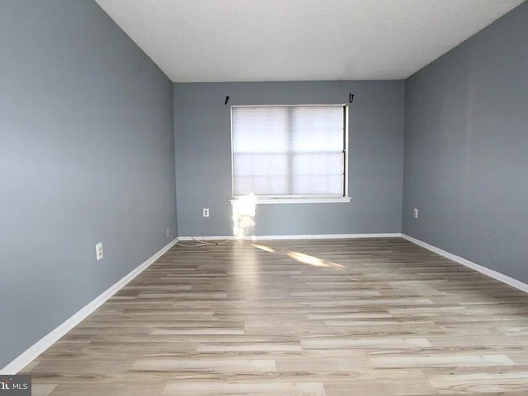 8 Joyner Ct — Photo 17
