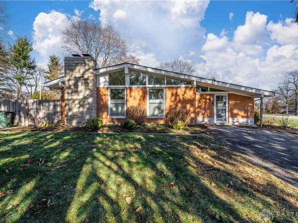 3376 Jonathon Dr, Dayton, OH 45434