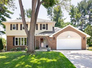 4704 Dakota Dr, West Des Moines, IA 50265