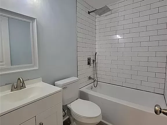 2329 Rolling Rock Dr — Photo 8