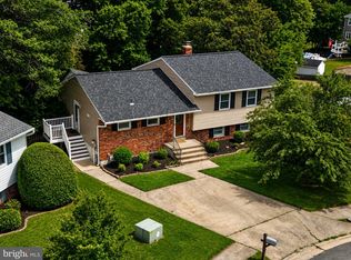 7 Krisswood Ct, Nottingham, MD 21236