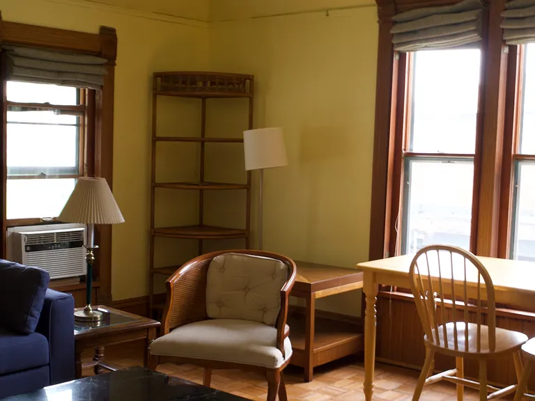 929 E Johnson St #2 — Photo 2