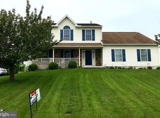 48 Hickory Ln, Bernville, PA 19506