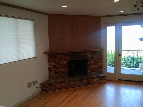 3rd image of 16252 38th Ave NE