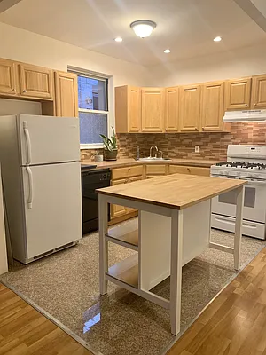 Rented by Alpine Realty | media 16