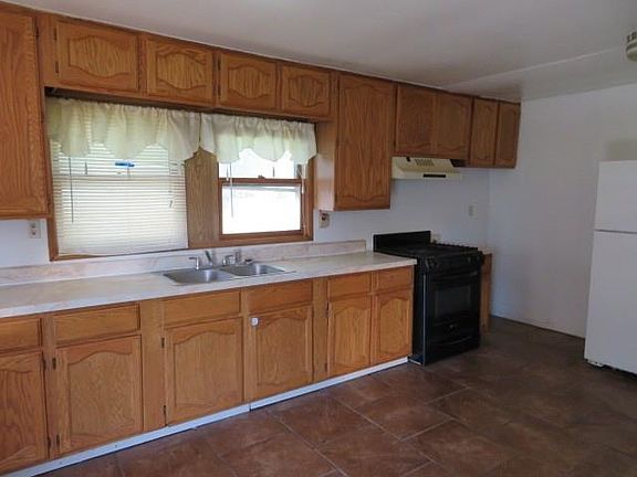 3rd image of 4137 Morgan Ave