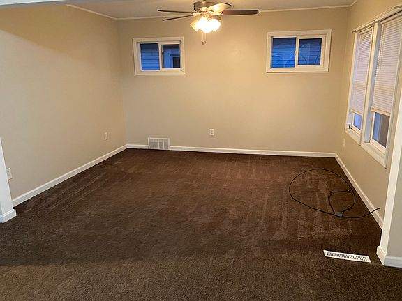 4th image of 497 Hinman Ave #2