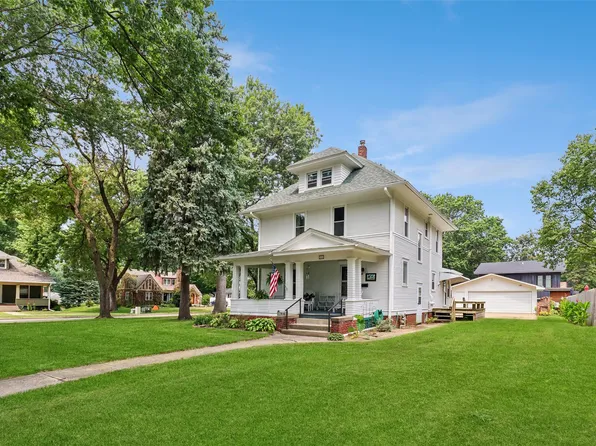 210 W Jackson Ave, Indianola, IA 50125