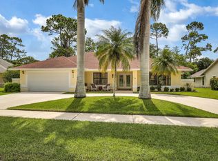570 Kingsbury Ter, Wellington, FL 33414
