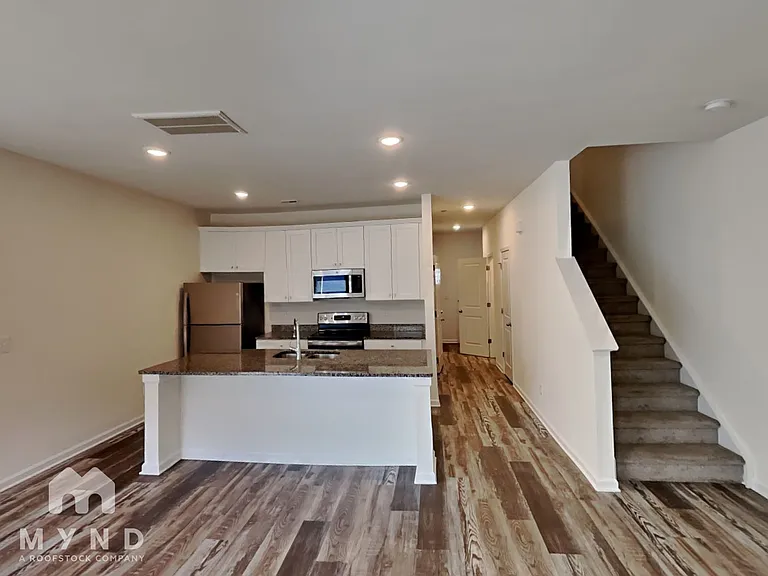 122B Fosters Glen Pl #B — Photo 7