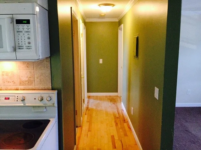 2 Roosevelt Ave #6 — Photo 3