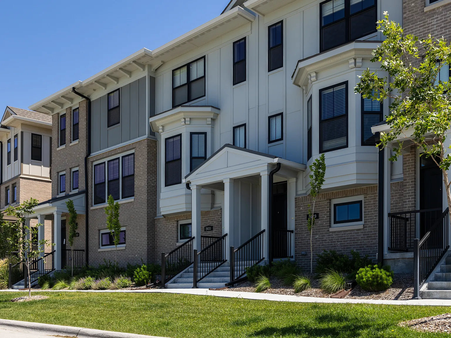 Element 30 Townhomes — Photo 2