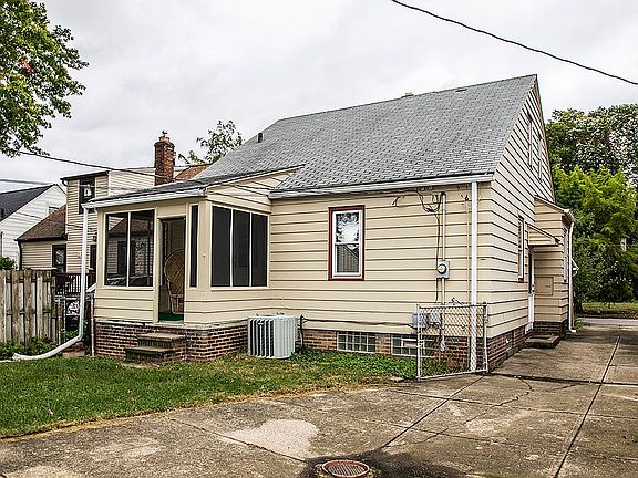 3rd image of 4112 W 157th St