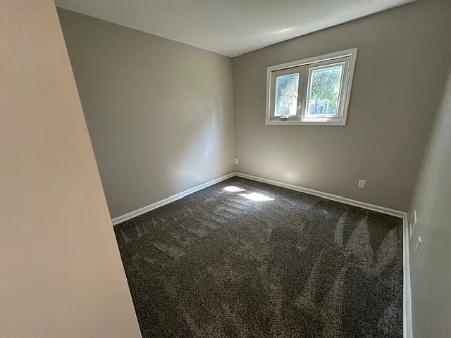 15476 Pennock Ln — Photo 27