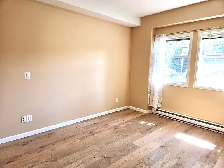 550 Lorne St #104 — Photo 18
