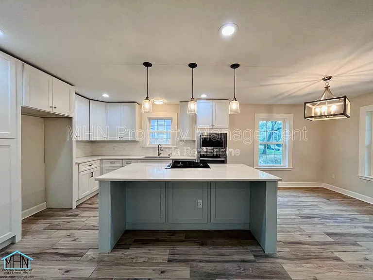 810 Elizabeth Rd — Photo 9