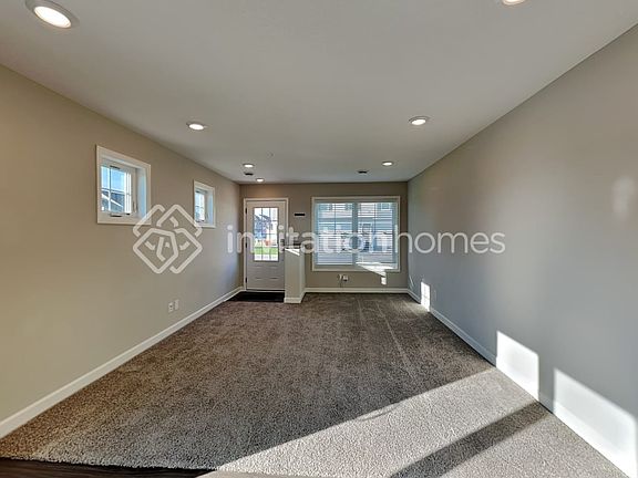 4th image of 10916 Zest St NE Suite E