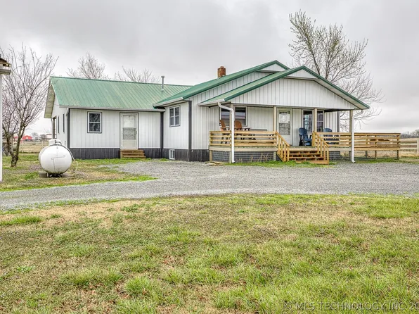 13241 S 429th Rd, Chouteau, OK 74337