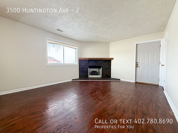 3rd image of 3500 Huntington Ave APT 2