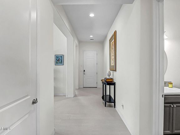 3rd image of 337 N RAINBOW Way