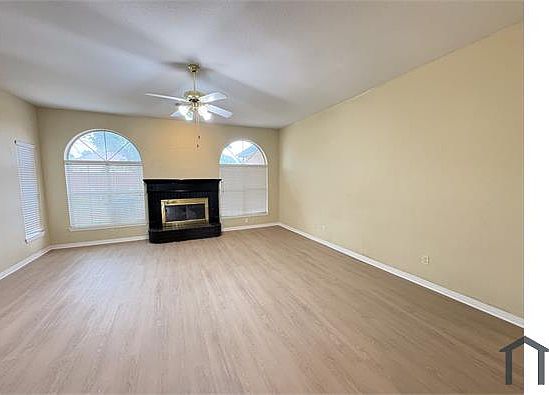 5th image of 8713 Watersway Dr