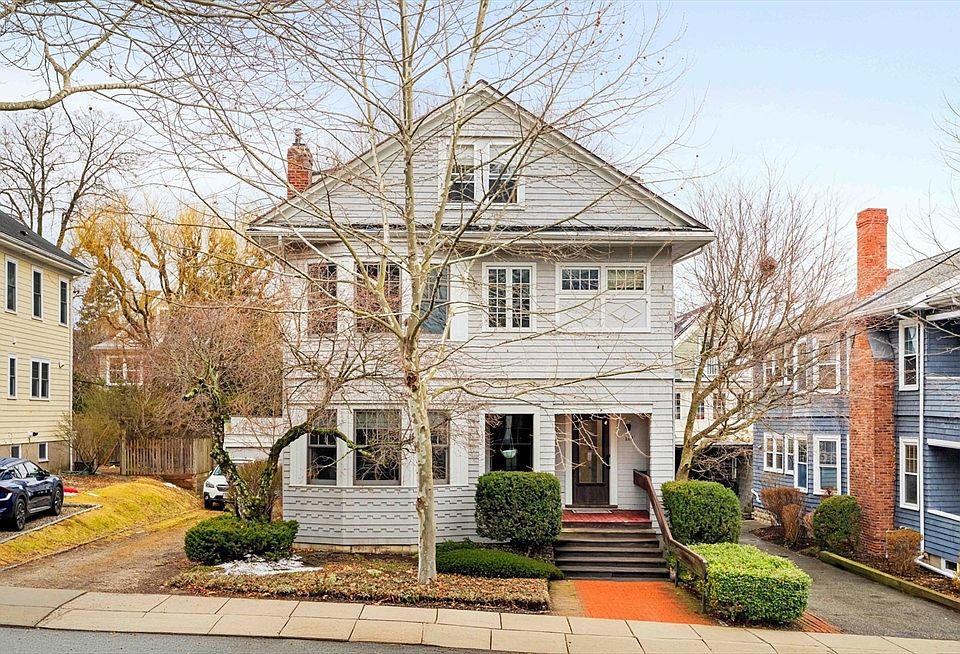 1st image of 119 Appleton St