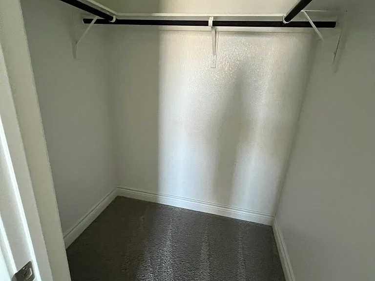 112 Freeman Loop — Photo 14
