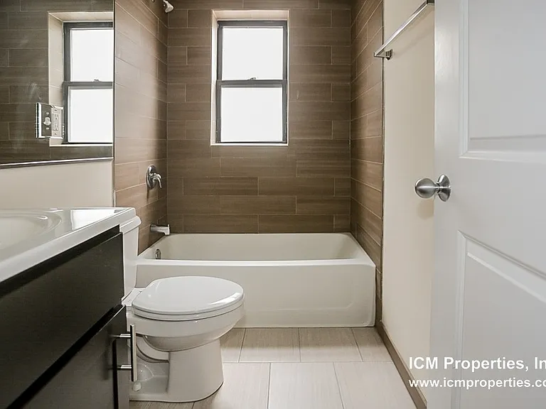 1830 W Leland Ave #3 — Photo 3