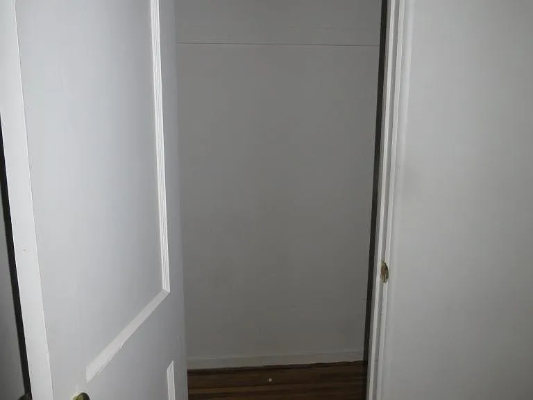24622 Cloverlawn St — Photo 14