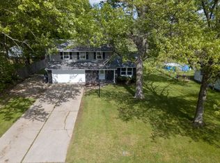 4724 Schmucker Dr, Fort Wayne, IN 46835
