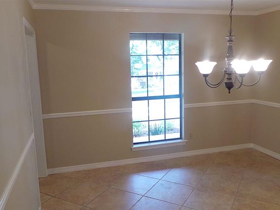 4th image of 4610 Baybrook Dr