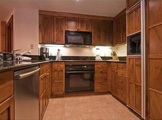 242 E Meadow Dr #300, Vail, CO 81657