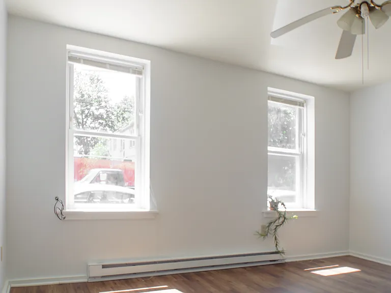 194 W Parmenter St #1 — Photo 2