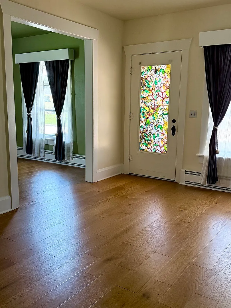 3 bed, 1.5 bath, 1248 sqft, $3,500 — Photo 4