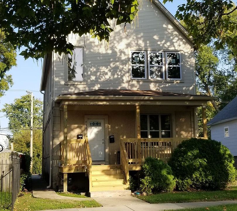 1st image of 7941 S Woodlawn Ave #2