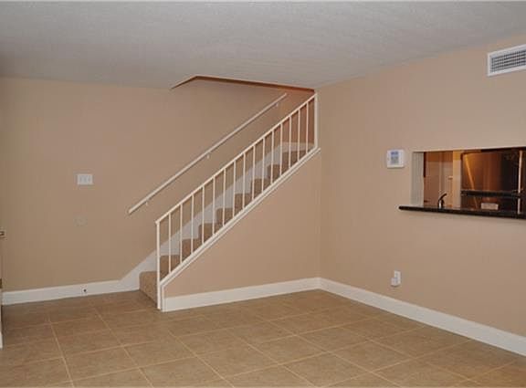 2nd image of 740 Memorial Mews St