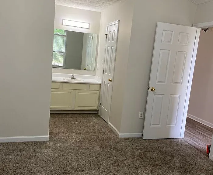 183 Independence Dr — Photo 16