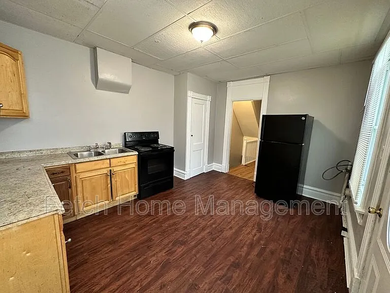 512 Spruce St #2 — Photo 31