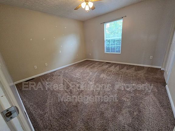 2nd image of 152 Willow St Unit 5