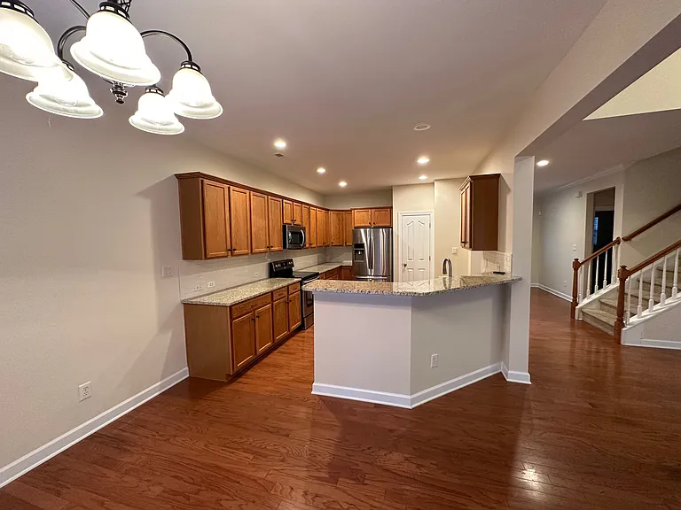 14810 Provence Ln — Photo 5