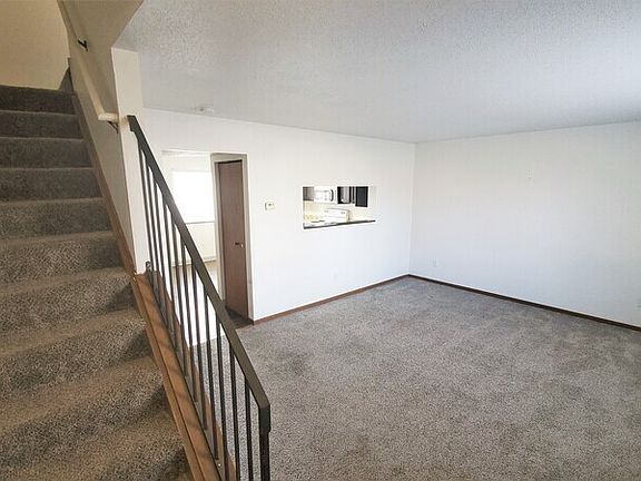 2nd image of 412 N 18th Ave