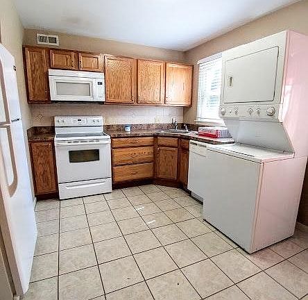 2nd image of 3306 Chippewa Ln