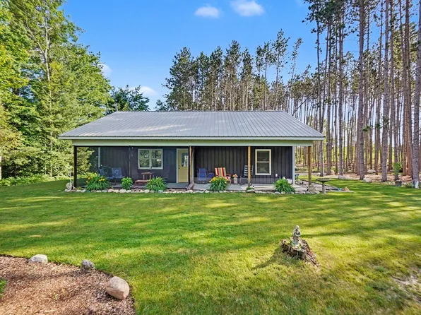 22032 Pine Valley Dr, Tustin, MI 49688