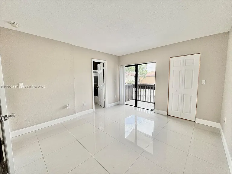 3840 SW 52nd Ave #3840 — Photo 18