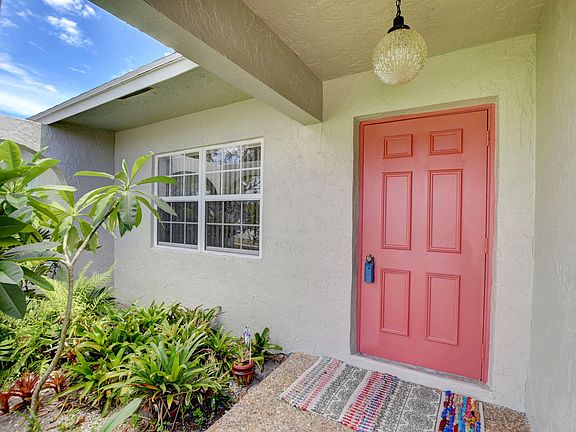 3rd image of 11058 Delta Cir