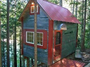 381 Marshall Lake Dr, Newport, WA 99156