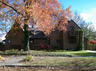 103 S Pine St, Centralia, IL 62801