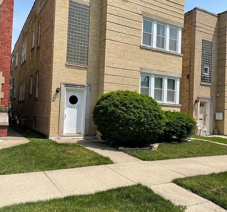 1st image of 5643 N St Louis Ave #2