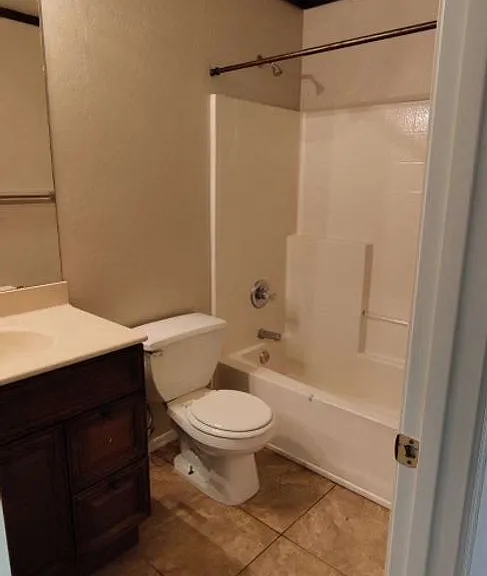 1385 E Betsy Ln — Photo 10