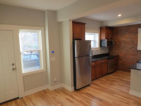 2nd image of 4415 Franklin Blvd